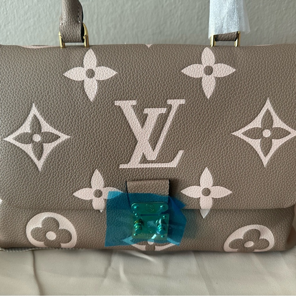 Louis Vuitton Brown Shoulder Bag with Iconic Monogram